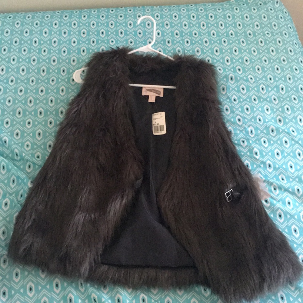 Fur vest